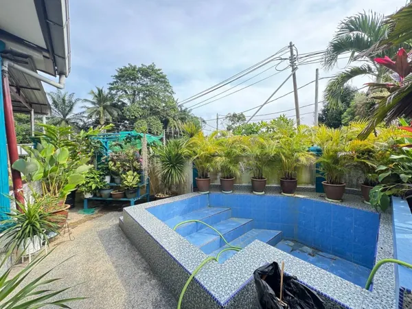 2-storey bungalow, corner lot, pool, Taman Mawar, Pengkalan Hulu – photo 3