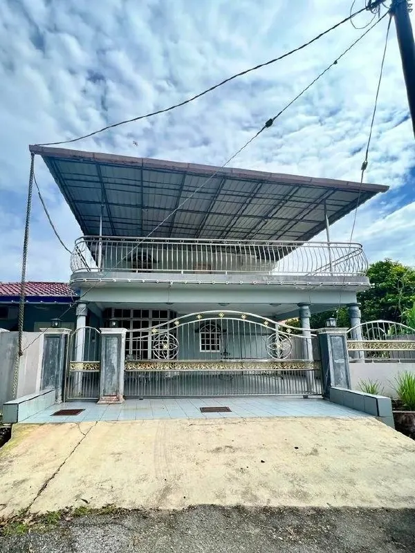 2-storey bungalow, town centre, Jalan Pegawai, Alor Setar – photo 1
