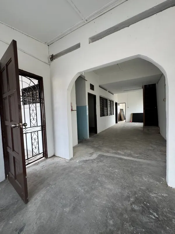 Single-storey terrace, corner lot, Taman Muhibbah, Tanjung Rambutan – photo 6