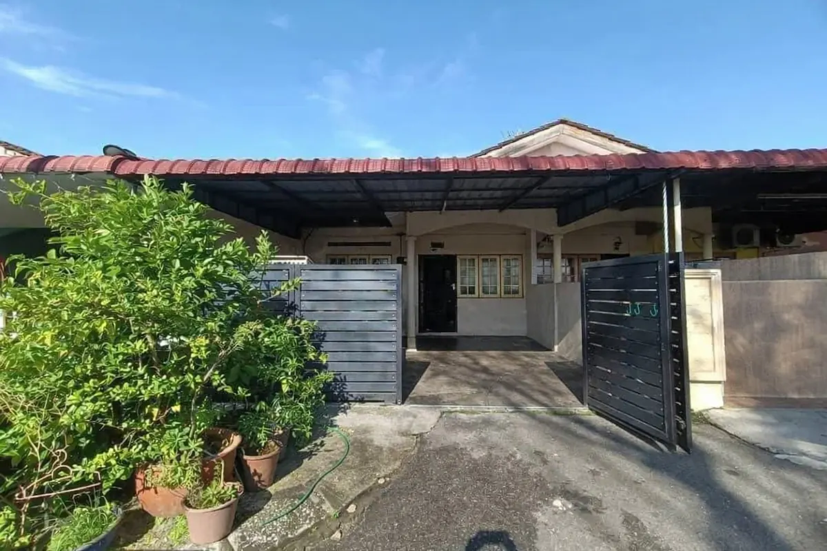 Single-storey terrace, facing open, Taman Siputeh Permai, Siputeh – photo 1